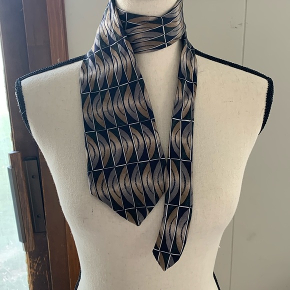 Venanzi Vintage 100% Silk Tie EUC XL 60" - Picture 1 of 7